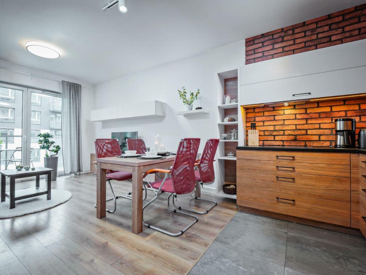 Apartamenty Homely Place Serce Poznania - Stary Rynek - Parking Exterior foto