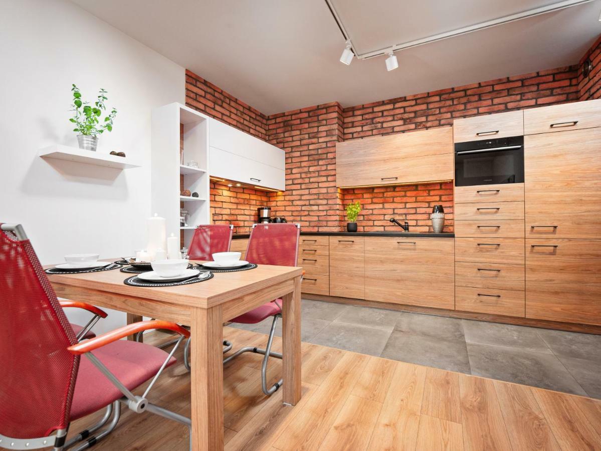 Apartamenty Homely Place Serce Poznania - Stary Rynek - Parking Exterior foto